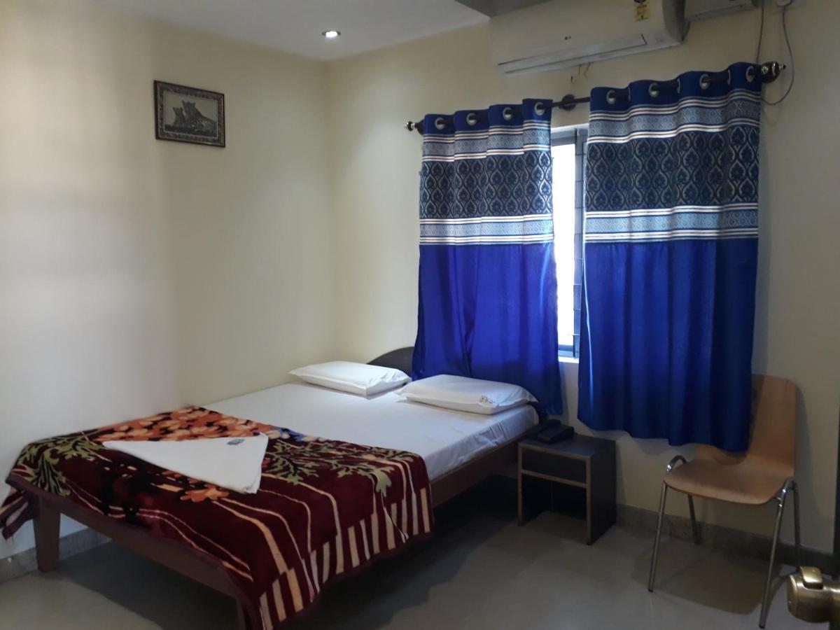 Blue Moon Residency Ξενοδοχείο Mysore Εξωτερικό φωτογραφία